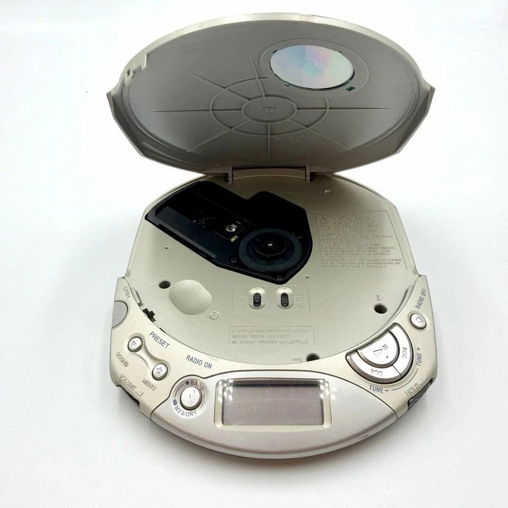 Sony Walkman CD Player D-F200 FM Am ESPMAX Portable CD-R/RW Silver Tested Works